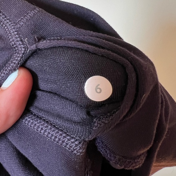 Lululemon Wunderunders Grape Size 6 25” - Picture 8 of 9
